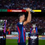 Sergio Busquets Instagram - GRACIES 💙❤️ Gracias por hacer tan especial y tan emotivo mi último día. Soy un privilegiado por haber podido formar parte del equipo de mi corazón, llevarlo a lo más alto y disfrutar 15 años junto a todos los que formamos el mejor club del mundo @fcbarcelona Me voy pleno y con la cabeza alta de darlo todo y contribuir a mejorar en todos los ámbitos a mi club y a los que formamos y han formado parte de ello. Me quedo con el respeto y el cariño de los que me conocen y han compartido momentos conmigo, con la gente del mundo del futbol y sobretodo con vosotros culers. Muchas gracias y hasta pronto 💙❤️