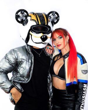 Sergio Daniel Brazón Rodríguez Instagram - ¡YA SE ESTRENO QUÉDATE CONMIGO! 🐼👩🏻‍🦰 ¡Ya puedes ir a ver el video lyric en YouTube! Disponible en todas las plataformas digitales 😜 #quedateconmigo
