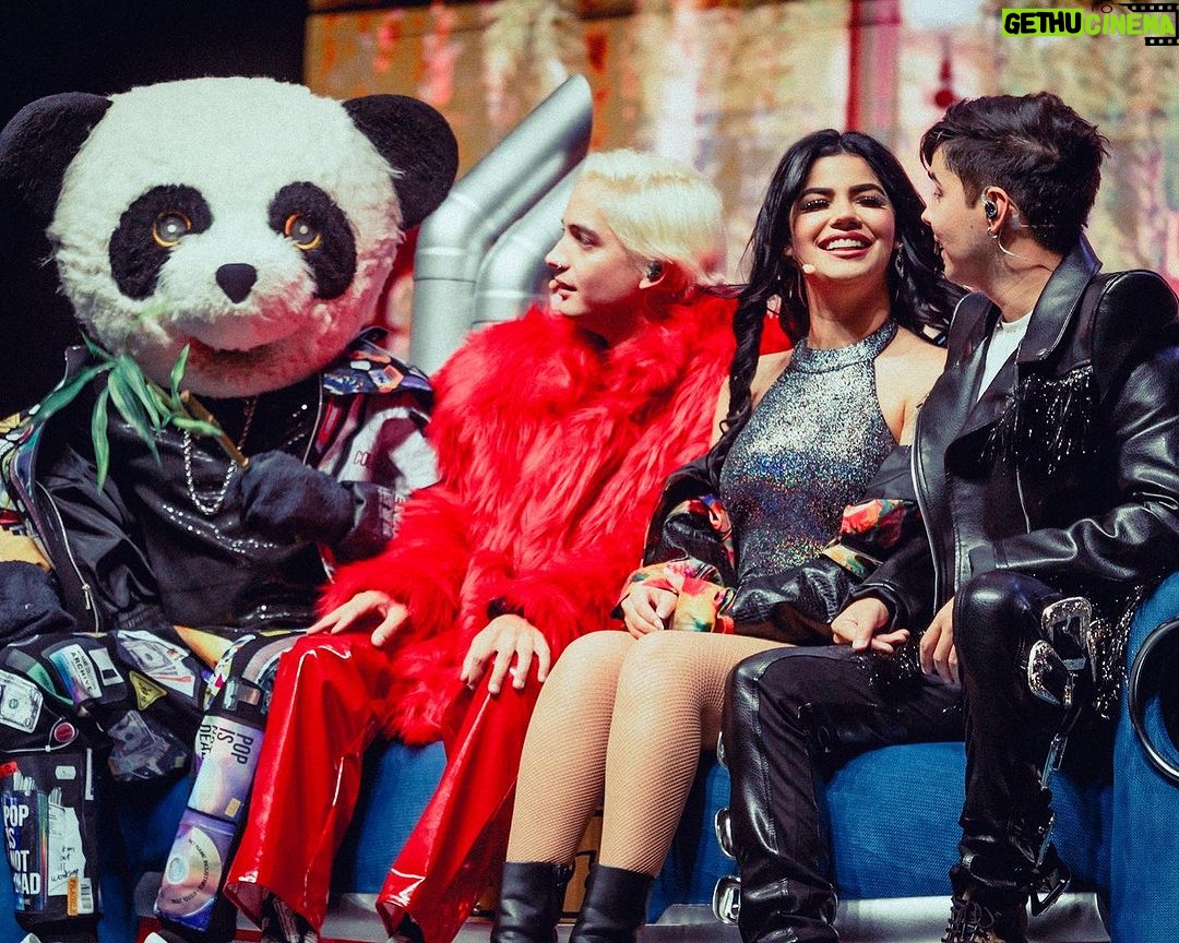 Sergio Daniel Brazón Rodríguez Instagram - ¡Nuestro primer show fue inolvidable! Hicimos Sold Out en el Pepsi Center de Ciudad de México delante de más de 3.500 Aventureros que cantaron nuestras canciones y vieron un show increíble en el que trabajamos durante mucho tiempo con un grupo de personas maravillosas. ¡Eternamente agradecidos con todo el equipo! 🥹❤️ Mexico City, Mexico