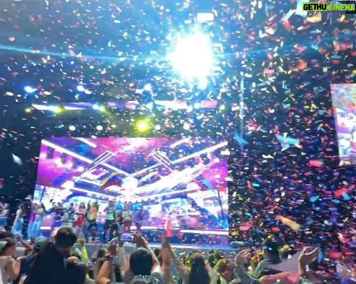 Sergio Daniel Brazón Rodríguez Instagram - ¡Nuestro primer show fue inolvidable! Hicimos Sold Out en el Pepsi Center de Ciudad de México delante de más de 3.500 Aventureros que cantaron nuestras canciones y vieron un show increíble en el que trabajamos durante mucho tiempo con un grupo de personas maravillosas. ¡Eternamente agradecidos con todo el equipo! 🥹❤️ Mexico City, Mexico