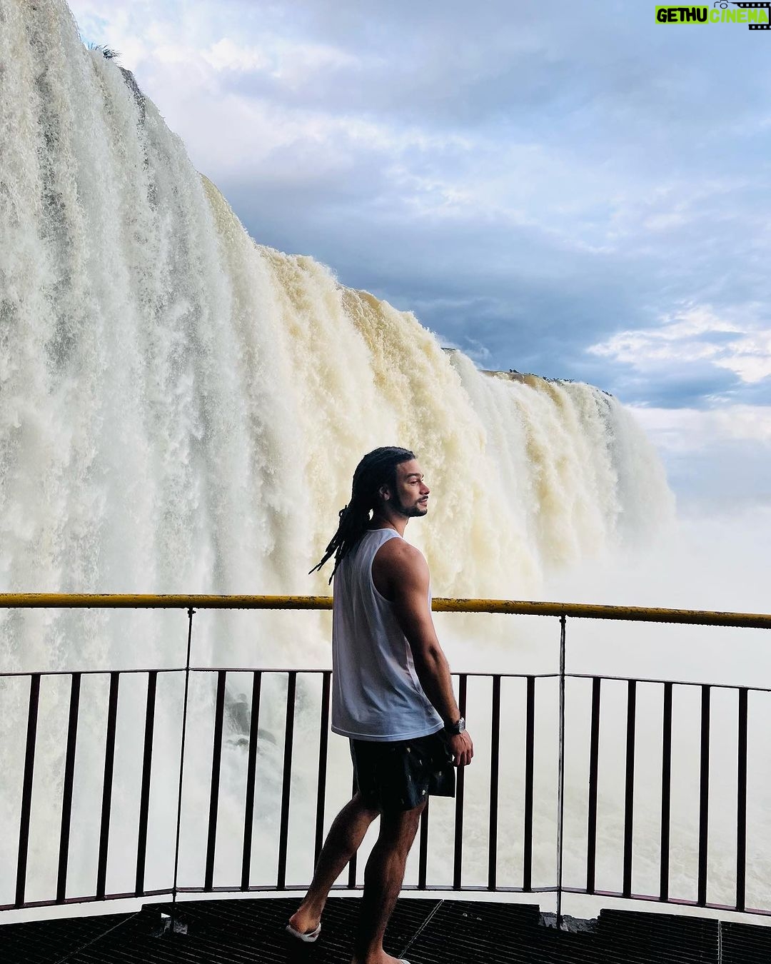 Sergio Malheiros Instagram - Alguém aí tem um barril? 😅💦 Cataratas Do Iguaçu, Parque Nacional Do Iguaçu - Brasil