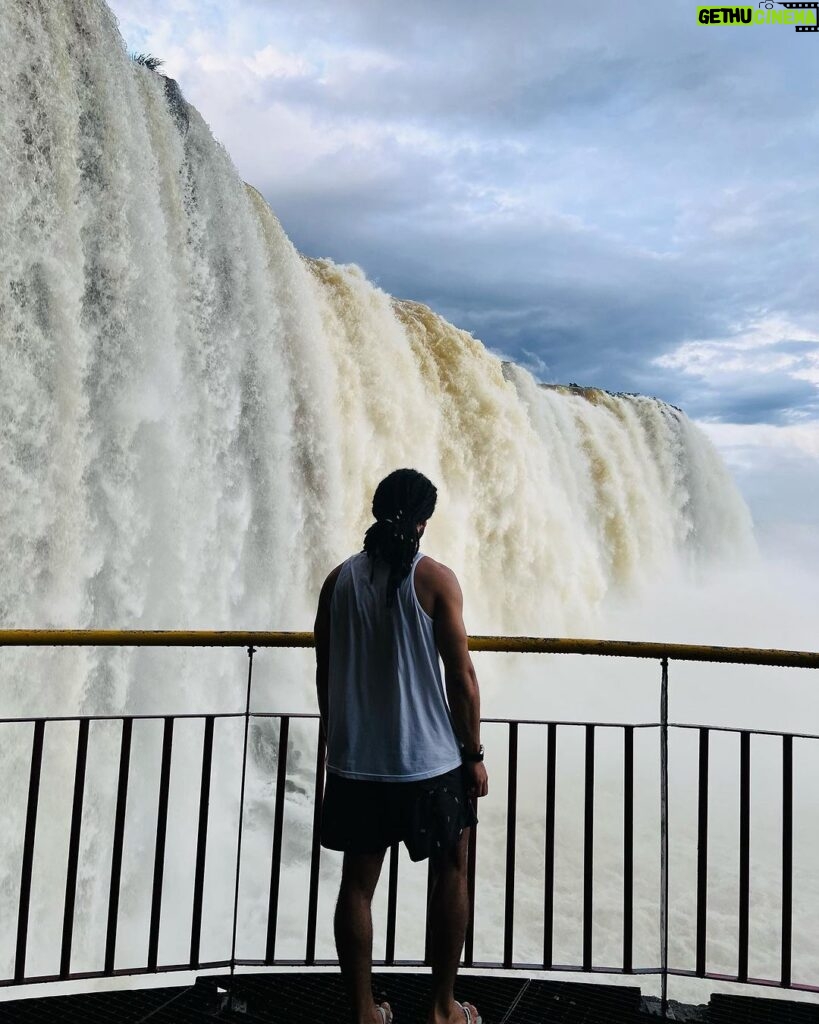 Sergio Malheiros Instagram - Alguém aí tem um barril? 😅💦 Cataratas Do Iguaçu, Parque Nacional Do Iguaçu - Brasil