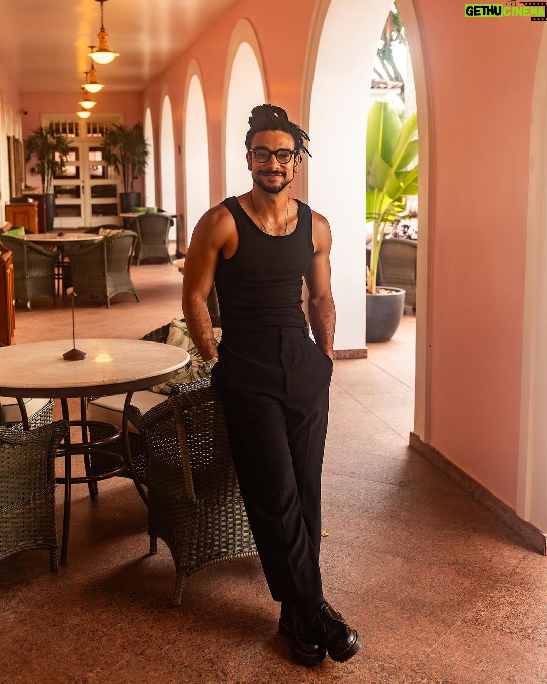 Sergio Malheiros Instagram - All Black 🖤☀️ Hotel das Cataratas, A Belmond Hotel
