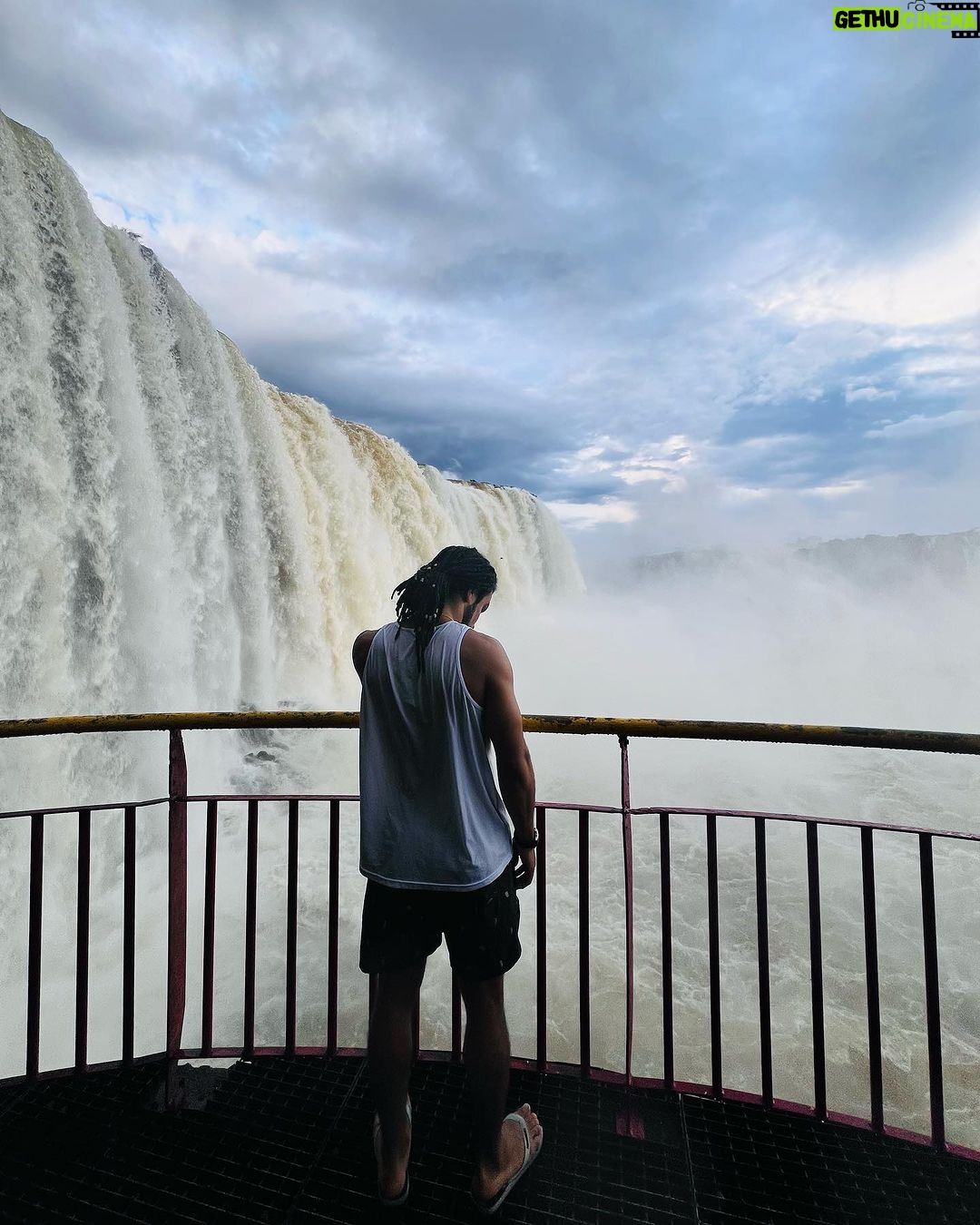 Sergio Malheiros Instagram - Alguém aí tem um barril? 😅💦 Cataratas Do Iguaçu, Parque Nacional Do Iguaçu - Brasil