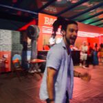 Sergio Malheiros Instagram - Música boa + Amstel gelada? Não tem erro 👌🏾😅 O Arena Jockey tá rolando com o melhor da música, arte e cultura. Aproveita pra curtir esse final de semana 🍻 #ArenaJockey #Amstel • Publicidade
