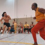Sergio Malheiros Instagram - “Fazer nas ruas e praças públicas exercícios de agilidade destreza e corporal conhecidos pela denominação capoeiragem; andar em correrias, com armas ou instrumentos capazes de produzir lesão corporal, provocando tumultos ou desordens, ameaçando pessoa certa ou incerta ou incutindo temor de algum mal: Pena - Prisão de dois a seis meses.” Código penal brasileiro de 1890 🤦🏾