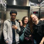 Sergio Malheiros Instagram - Ontem fomos num bar, e depois de muito chope Sophia apostou com a galera que aguentava me carregar. Ela ganhou ❤️😂