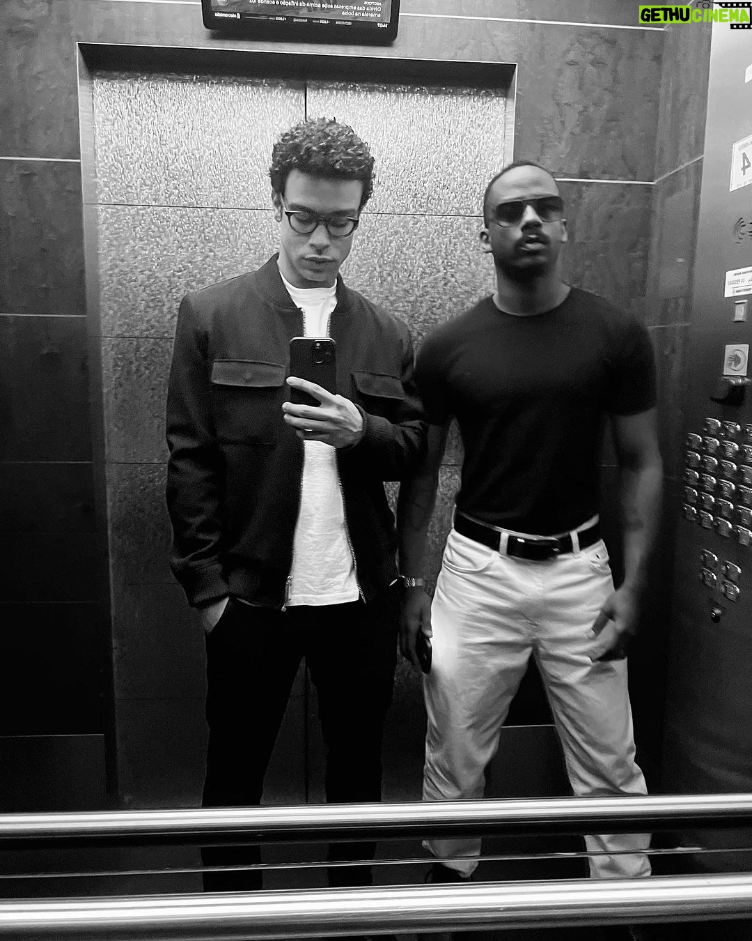 Sergio Malheiros Instagram - Lançamento da 4ª temporada de #Impuros 😎😅