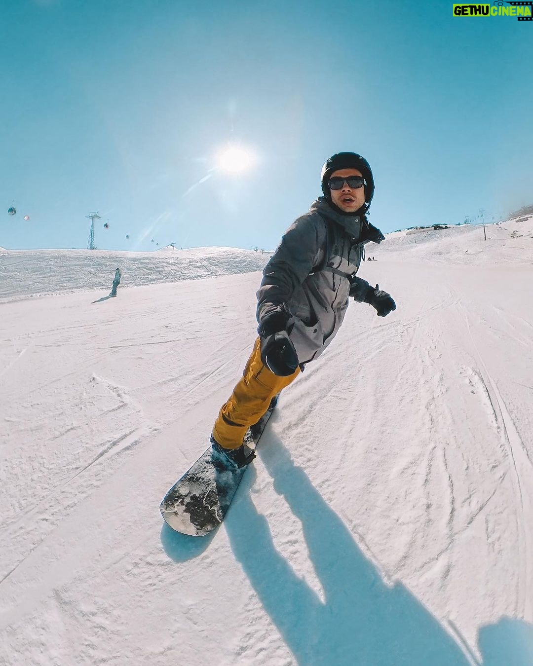 Sergio Malheiros Instagram - De lei 🏂😅🇨🇱 #vallenevado #snowboarding #trip Valle Nevado - Chile