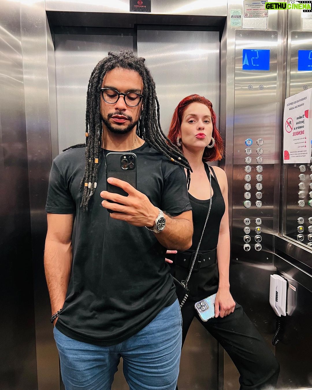 Sergio Malheiros Instagram - Kite, poker, pagode… Não necessariamente nessa ordem 🤙🏾😎