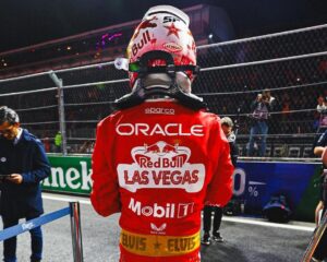 Sergio Pérez Instagram - What a great comeback! We were close to winning, but we had too much downforce which reduced our top speed. Great job by Max and Charles. I'm very happy to have secured the runner-up spot after such a tough season. 

This is a historic result for the team, the first 1-2 finish in its history. Well-deserved for all the hard work of everyone on the track and in Milton Keynes. 

To the fans and my family, thank you for all your support. #NeverGiveUp

¡Qué gran remontada! Estuvimos cerca de ganar, pero teníamos mucho downforce que nos restaba velocidad en las rectas. Muy buen trabajo de Max y de Charles. Estoy muy contento de haber asegurado el subcampeonato después de una temporada tan dura. 

Es un resultado histórico para el equipo, el primer 1-2 en su historia. Muy merecido por todo el esfuerzo de todos en la pista y en Milton Keynes. 

A los fans y a mi familia, gracias por todo su apoyo. #NeverGiveUP

#SP11