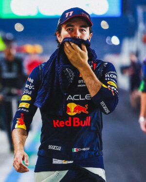 Sergio Pérez Instagram - A weekend where nothing worked out for us, first of all I want to thank my entire @redbullracing team very much for getting my car ready on time, we have the best mechanics in the world.

Let's think about the closing, there are still 5 very important races left and we are going to return. 

Un fin de semana en el que nada nos salió. Antes que nada quiero agradecer mucho a todo mi equipo @redbullracing por dejar listo mi auto a tiempo. Tenemos los mejores mecánicos del mundo. 

A pensar en el cierre, que aún quedan 5 carreras muy importantes y vamos a regresar. #Nevergiveup #SP11