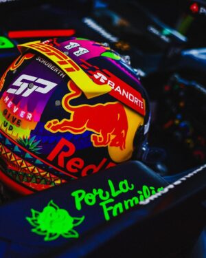 Sergio Pérez Instagram - Día positivo, buenas sensaciones y que bueno ver a tanta afición. ¡Vamos con todo! 

Positive day, feeling good, and great to see so many fans. Let's go! 

#SP11 #MexicoGP