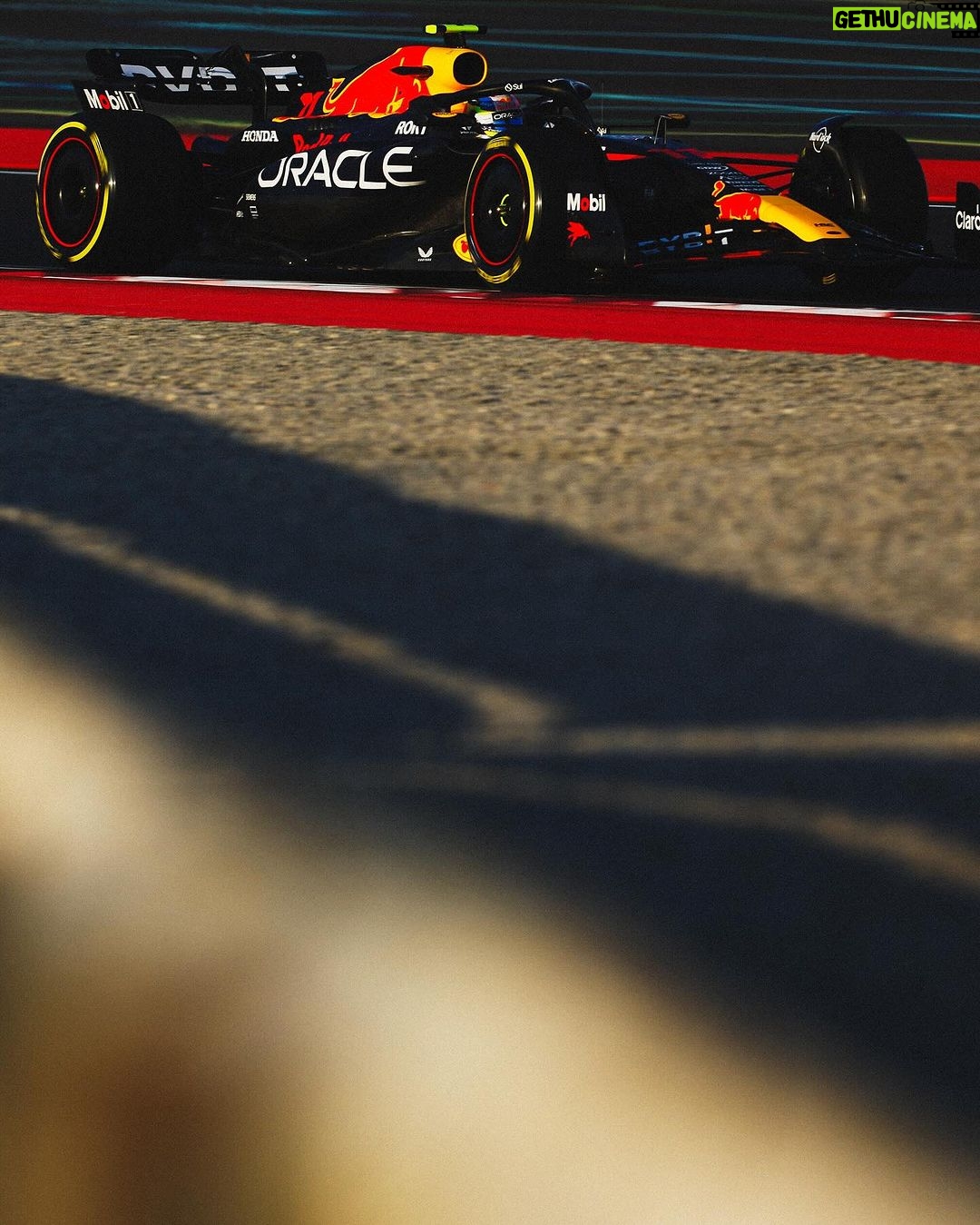 Sergio Pérez Instagram - It was a day where nothing went our way, and in the end, we were passengers in a crash that cost us the race. It's a huge day for the whole @redbullracing team and for @maxverstappen1 - a very well-deserved third title, he's worked so hard for it and I'm really happy for him. My mechanics will have a tough night getting the car ready for tomorrow. The weekend's not over and we're going to give it everything to pull it through. Fue un día en el que nada nos salió y al final fuimos pasajeros en un accidente que nos costó la carrera. Es un gran día para todo el equipo @redbullracing y para @maxverstappen1 , un tercer título muy merecido, ha trabajado muy duro por ello y estoy muy contento por él. Mis mecánicos tendrán una noche dura preparando el coche para mañana. El fin de semana no ha terminado y vamos a darlo todo para sacarlo adelante. #sp11 Qatar - Doha