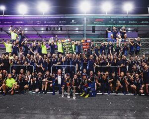 Sergio Pérez Instagram - Excellent race; it’s unfortunate about the penalty, yet another great 1-2 finish for the team and solid start to the season. Time to take a short break and set our focus on Australia. 💪

Carrera excelente; una lastima la penalización, pero otro gran 1-2 para el equipo. Muy buen inicio de temporada, ahora a descansar un poco y enfocarse en Australia. 💪

#SP11