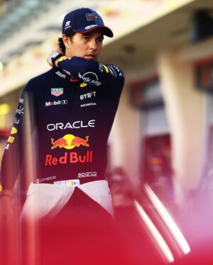 Sergio Pérez Instagram - Ready to start season 14th! Woow, time flies. Let’s do this 👊🏻

¡Listo para comenzar la temporada 14! Woow, el tiempo vuela. Hagámoslo 👊🏻