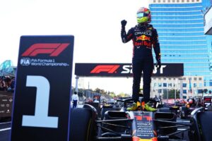 Sergio Pérez Instagram - Top 10 moments of this season. Which one was your favorite?

Top 10  momentos de esta temporada. ¿Cuál fue tu favorito?

#SP11