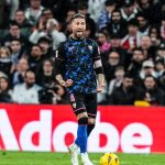 Sergio Ramos Instagram – Una pena el resultado porque el equipo lo dio todo. Hay que seguir trabajando así, convencidos y unidos.
Gracias, Bernabéu, por el cariño recibido. Emocionado, orgulloso y agradecido.
An unfortunate result because the team gave everything. We have to keep working like this and remain determined and united.
Thank you, Bernabéu, for the love received. Touched, proud and grateful.