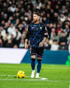 Sergio Ramos Instagram - Una pena el resultado porque el equipo lo dio todo. Hay que seguir trabajando así, convencidos y unidos. Gracias, Bernabéu, por el cariño recibido. Emocionado, orgulloso y agradecido. An unfortunate result because the team gave everything. We have to keep working like this and remain determined and united. Thank you, Bernabéu, for the love received. Touched, proud and grateful.