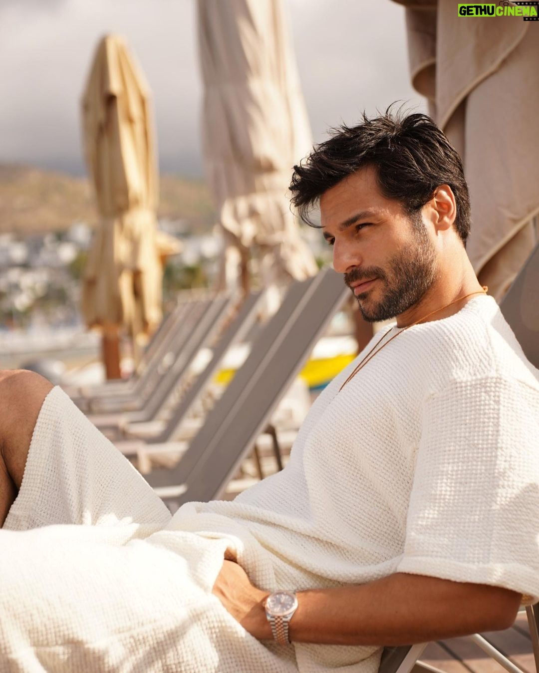 Serkan Çayoğlu Instagram - And the sun goes down 🔆