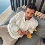 Serkan Çayoğlu Instagram – Hiç :)