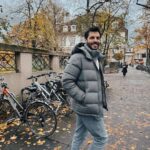 Serkan Çayoğlu Instagram - Freezing and smiling ❄️