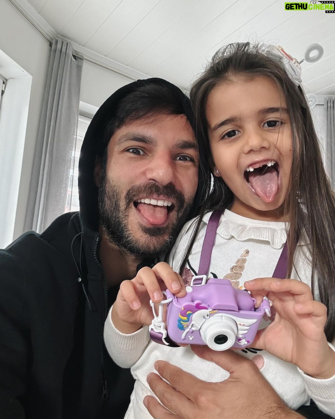 Serkan Çayoğlu Instagram - Sweet tooth 😍