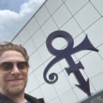 Seth Green Instagram – Wow @veecon > comicon??

Amazing to meet all the artists, collaborators, and fans irl after so much interaction online- leave your tag in the comments so we can follow

Thanks everyone for welcoming @fred_simian so warmly. We’re excited to introduce you to the @whitehorsetavern1880 and continue building all this together.

Thank you Minneapolis! Wish fulfilled visiting @officialpaisleypark 💜
💜Prince Immortal💜