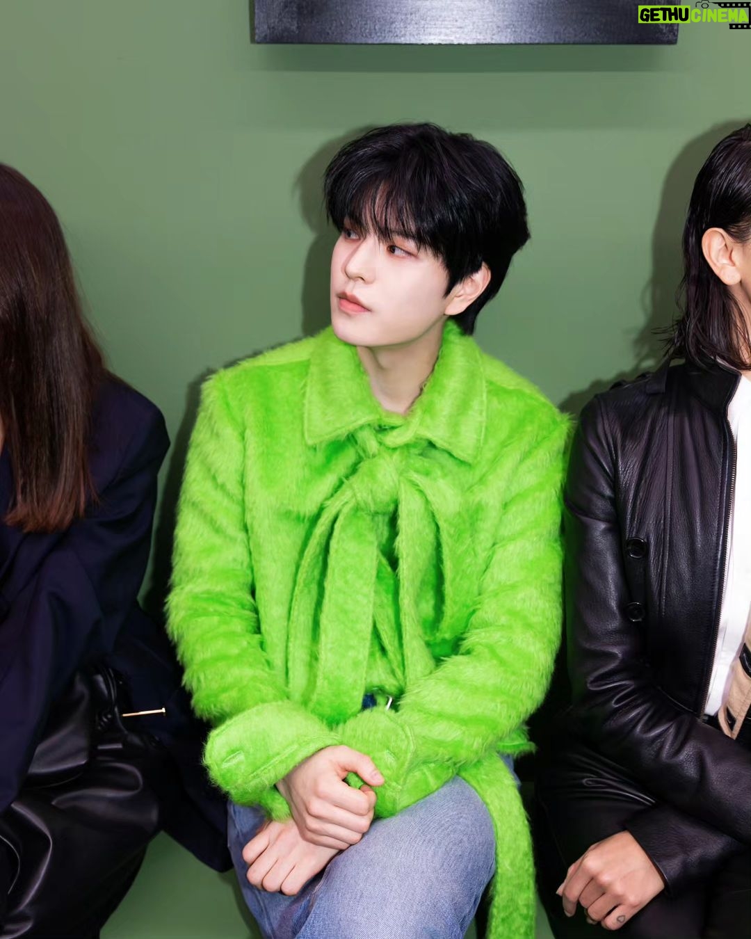 Seungmin Instagram - Such a great memory💚 #LOEWE