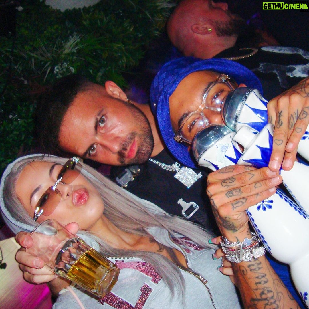 Sfera Ebbasta Instagram - Non siamo uguali, neanche simili Costa Smeralda