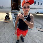 Sfera Ebbasta Instagram - 3 aerei e 1 elicottero in 2 giorni Catania, Italy