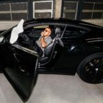 Sfera Ebbasta Instagram - Sedili in pelle del Bentley, sedili in pelle del Porsche 🤷🏻‍♂️ Milan, Italy
