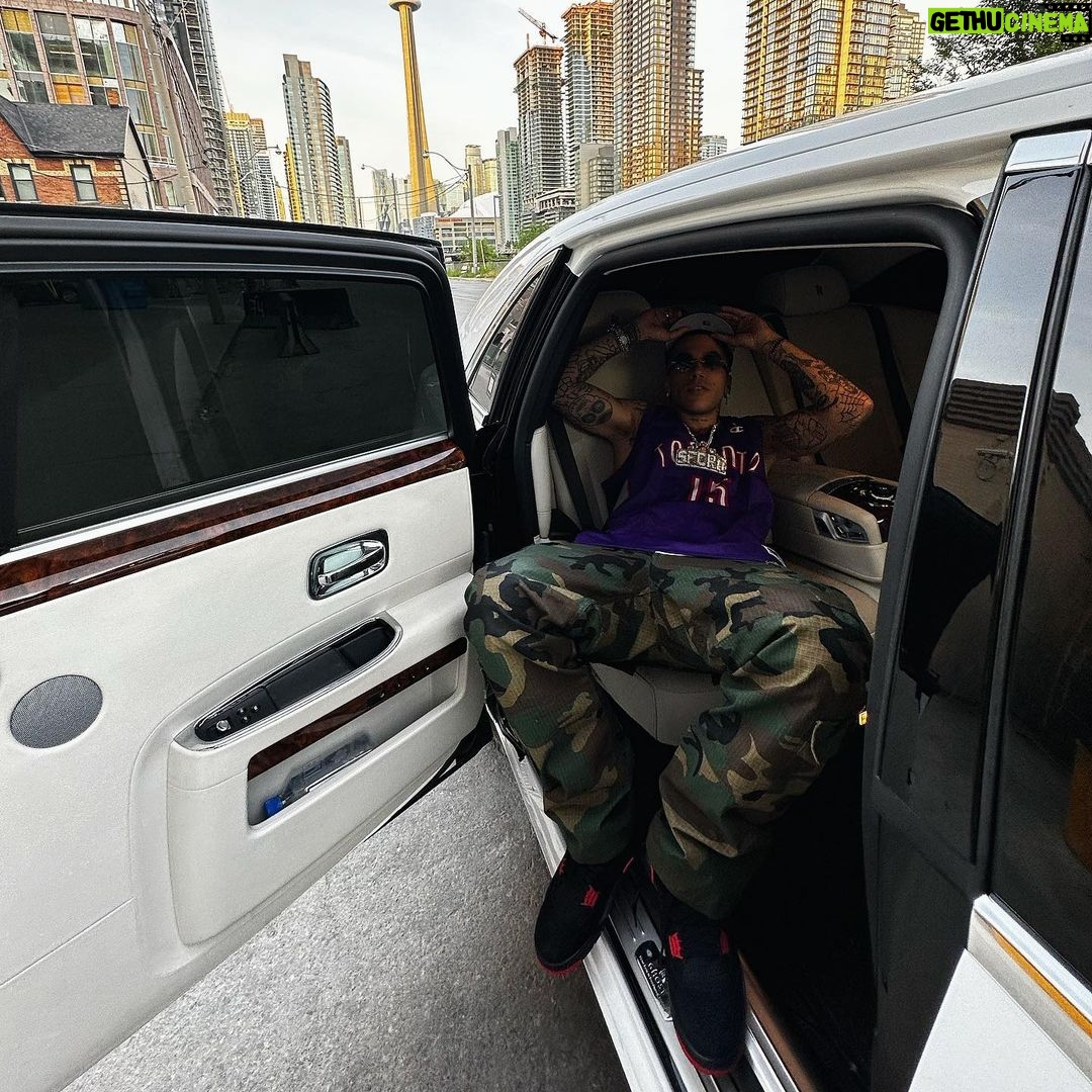 Sfera Ebbasta Instagram - Italiani a Toronto 🇨🇦 Toronto Canada