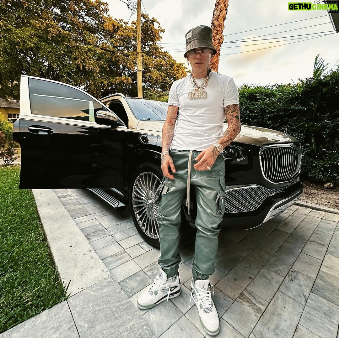 Sfera Ebbasta Instagram - Maybach Music Miami, Florida