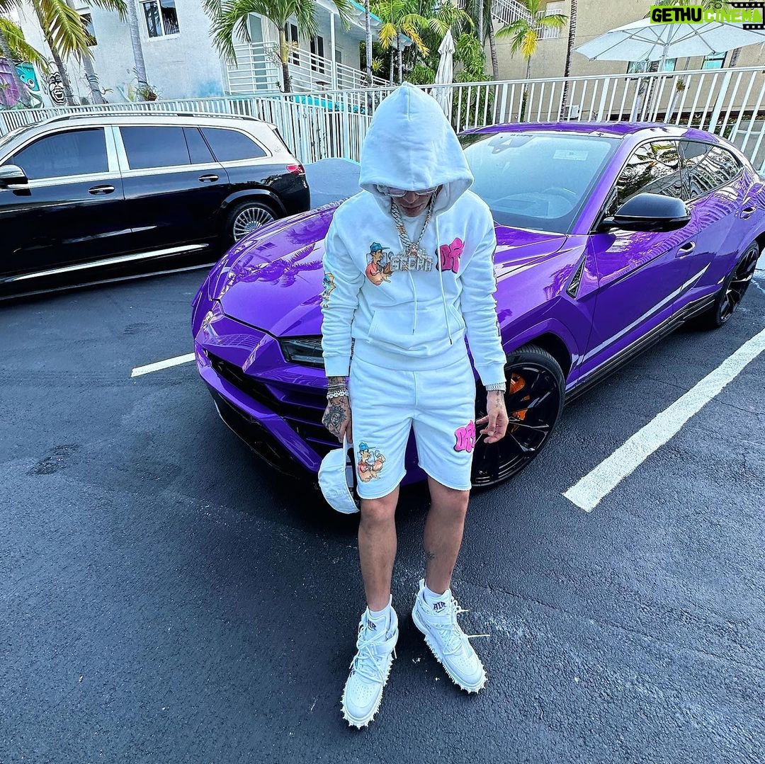 Sfera Ebbasta Instagram - Maybach Music Miami, Florida