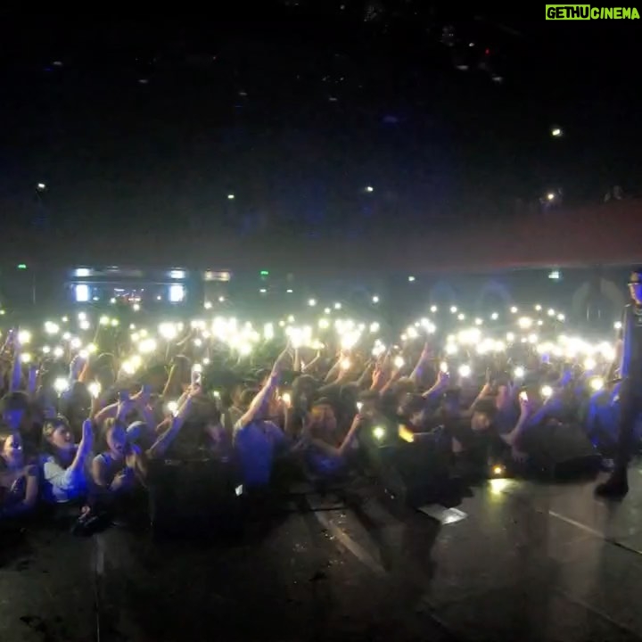Sfera Ebbasta Instagram - Merci Paris 🇫🇷 París, France