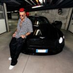 Sfera Ebbasta Instagram - Sedili in pelle del Bentley, sedili in pelle del Porsche 🤷🏻‍♂️ Milan, Italy