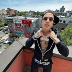 Sfera Ebbasta Instagram - Ricordo mia mamma era in sbatta, le dicevo calma …. ⏳