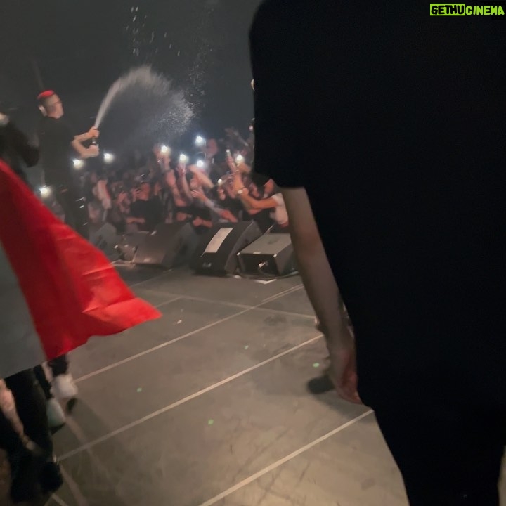 Sfera Ebbasta Instagram - Fare sta roba è easy 🤷🏻♂️ Luxembourg