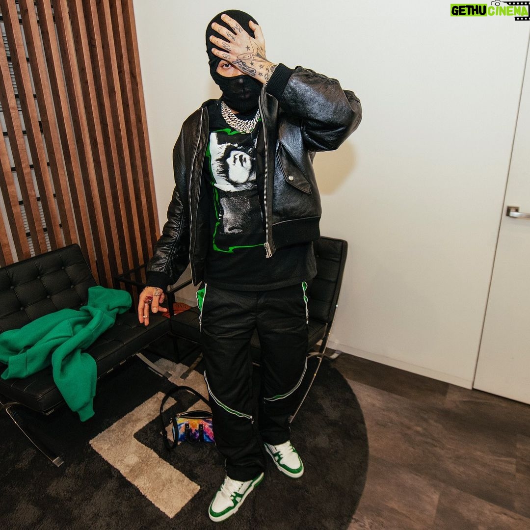 Sfera Ebbasta Instagram - Padre per la seconda volta 😈 Milan, Italy