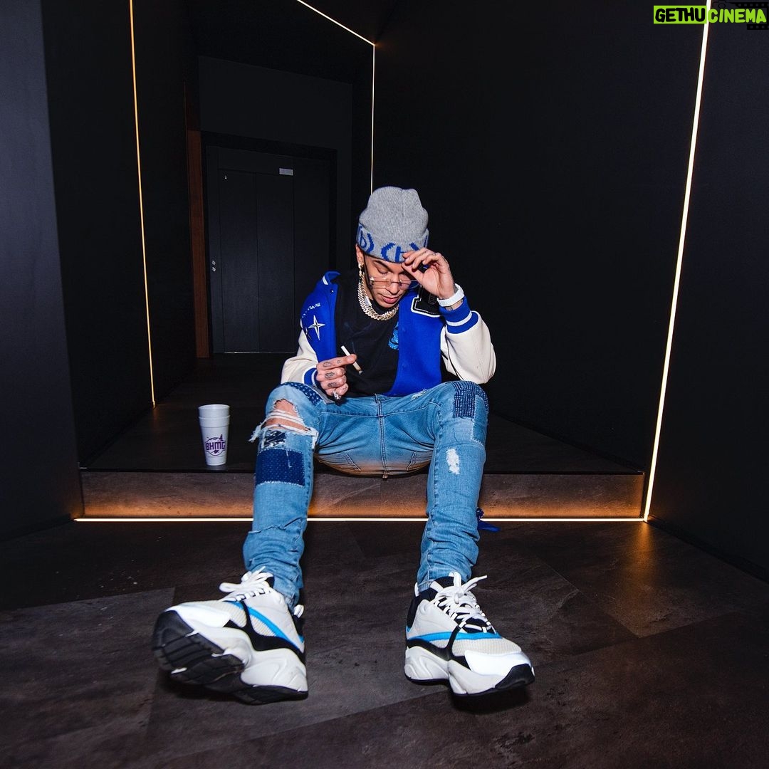 Sfera Ebbasta Instagram - 🤫 Milan, Italy