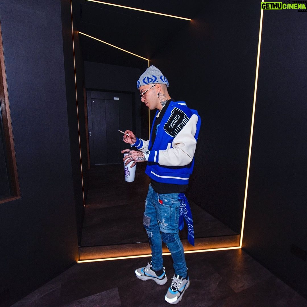 Sfera Ebbasta Instagram - 🤫 Milan, Italy