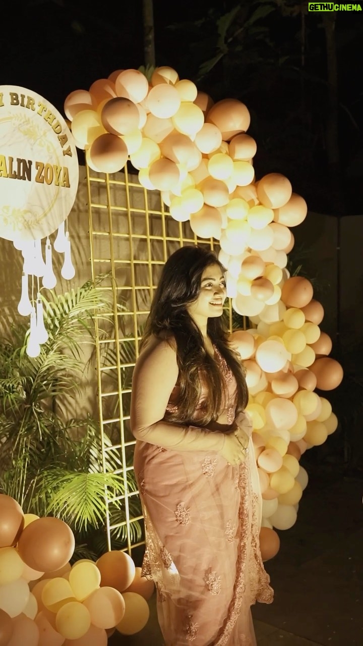 Shaalin Zoya Instagram - Choosing Hamza’s nadan grills as my birthday venue was the best decision I made. This year, I wanted my bday to be very intimate and positive. I just wanted to have dinner with all my favourites together. And They did a great job from dolling up the venue to make sure everyone was served right and should I even mention about their amazing food? They will even help you with personalised menu. from the welcome drink that matches my attire colour, to the wide varieties of food choices. Everything was just perfect. They were really great. Heart was full. Thank you a million times❤️