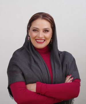 Shabnam Moghadami Instagram - .
عید بر مومنان ِواقعی ِ خدا مبارک.
برای همه‌ی دوستان و هموطنان و عزیزانم ...برای همه‌ی انسان‌های نیک در سراسر ِ جهان، تندرستی و شادی و آرامش و صلح و عشق و آگاهی و معرفت ِ نفس و سلامت ِ روح و روان و قلب آرزو دارم.
نظر ِ لطف و مهر ِ پروردگار برنگردد به حق ِ خودش، از آن‌ها که درست و درستکارند،نیکو و نیکوکارند، دلی نمی‌آزارند، دستی می‌گیرند،قدم ِ خیری برمی‌دارند،نظر بلندند،یاری رسانند ...آن‌ها که مهربانند، عیب‌پوشند، زُلالند ...
دل و جان‌تان بی ملال و بی‌بلا...عید مبارک.عبادات قبولِ پروردگار.

.
عکس را پیام ایرایی عزیز برداشته، در پاییز نودوهشت در تهران .
@payameraeeart