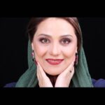 Shabnam Moghadami Instagram - یه قِسم آدمایی هستن، بهشون می گن سَر به کار و دِل به یار...سرشون به زندگی و کارشونه و دور از زردگرایی ، دور از جریان‌های به ظاهر جذاب و در باطن مخرب، فارغ از حواشی و متمرکز بر اصل ، راه ِ خودشون رو می رن و کاری م به کار هیچکی ندارن و حتی به زورم نمی شه براشون حاشیه ساخت و به حاشیه کشوندشون. . یه قِسم آدمایی هستن از ادا و اطوار و شوآف گریزون! خود ِ خودشونن...خنده شون خنده س از ته دل، گریه شون گریه س...گاهی از سر ِ شوق ، گاهی از روی غصه و دلتنگی...نه عارفن نه فرشته...آدم معمولی اما واقعی و بی فیلم و ادا... خود ِ خود ِ واقعی شون معلومه از وجنات و کِرد و کارشون. . یه قِسم آدمایی هستن درد و غم و غصه شون پنهون ِ دل ِ خودشونه خنده و خوشی ِ هرچند کمرنگ شون عیان و تو روی همه ...دوستا و مردمون خنده شونو می بینن و گریه هاشونو نه! . یه قِسم آدمایی هستن نه که ندونن نه که نفهمن چی می گذره دور و برشون...چی تو‌ دل ِ رفیقْ نماهای اطرافه ...چی تو ذات ِپلید ِ بعضی هاس... اما انقدر مراعات و مصالحه بلدن که شر و شور به پا نکنن و بگذرن و چشم ببندن. . اگه از این دست و از این قِسم آدما هستین. آرامش و بی حسرتی و دلْ باخدایی و صلح ِ درون و یه گوش در یه گوش دروازه گی و بی‌آزاری و نوع‌دوستی و خنده ی مدام تون برقرار. در پناه خدا باشین . عکس از پیام جان ایرایی.تهران. مهرماه ۹۸