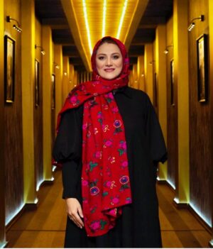 Shabnam Moghadami Instagram - سپاسگزار ِ محبت ِ تمامی ِ عزیزانی هستم که پس از پخش ِ «همرفیق»، من رو مورد لطف ِ بیکران خودشون قرار دادن...این آلبوم کوچیک عکس از پشت ِ صحنه‌ی برنامه،تقدیم به چشم و دل ِ مهربان شما...دوست‌تون دارم . به امید ِ روزهای بهتر.
عکس‌ها از : پیمان داداش زاده و ساناز ارجمند.
@peymandadashzadeh 
@sanazarjmnd 
#همرفیق