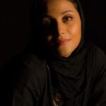 Shabnam Moghadami Instagram - به من بیاموز چگونه عطر به گل سرخش باز می گردد تا من به تو بازگردم مادر! به من بیاموز چگونه خاکستر، دوباره اخگر می شود و رودخانه، سرچشمه و آذرخش ها، ابر و چگونه برگ های پاییز دوباره به شاخه ها باز می گردد تا من به تو بازگردم مادر! . غادة السمان . عکس را ماهور موساییان برداشت، در مهر ماه سال ۱۳۸۹ ، در تهران. #غادة_السمان #نوستالژی #خاطرات