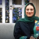 Shabnam Moghadami Instagram – .
این تصاویر ِ سبز و پرلبخند تکّه‌ای از برنامه‌ی مهمونیه که من دوستش دارم.این ها رو وانیا(دوست ِ نادیده‌ام) به سلیقه‌ی خودش سرِ هم کرده و یه کلیپ بامزه درست کرده.دوستش دارم چون پر از کودکی و کودکانه‌گی و خنده و خوشمزگی ِ عروسک‌هاست…دوستش دارم چون آقای طهماسب و قیمه خانوم و بچه و مگسی و کته خانوم و همه‌ی بروبچه‌های دیگه‌ی مهمونی رو دوست دارم…دوستش دارم چون یادآور یه روز ِ خوش و خوش‌خاطره‌ست برام…که تو این روزگار خیلی غنیمته.
ممنونم از وانیا.

#مهمونی 
#ایرج_طهماسب 
#نماوا

@for_shabnam 
@vania_sfn 
@namava_ir 
@mehmooni.series
@irajtahmasb_