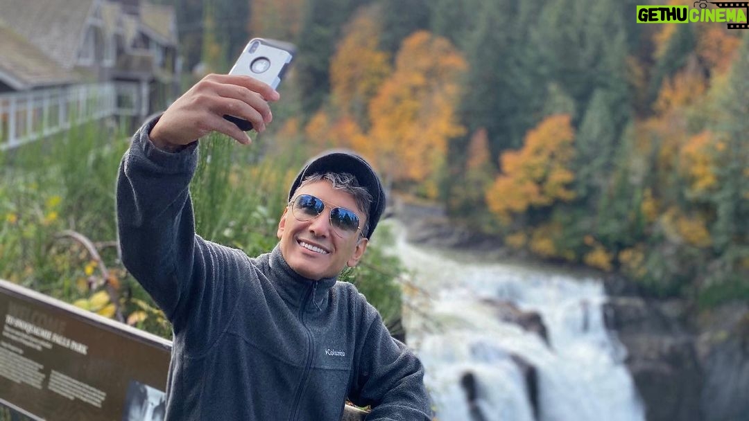 Shadmehr Aghili - 536.6K Likes - .
پاييز اينجا اينقدر زيباست كه نتونستم با هاتون به اشتراك نگذارم. 🌲🍁
Photo by @miamesaaghili