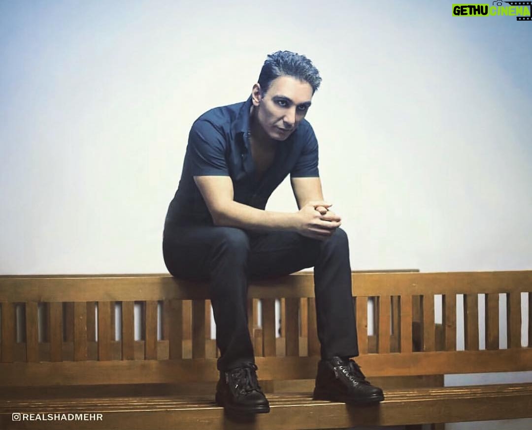 Shadmehr Aghili - 492K Likes - . برای اینکه یه کم تنوع بدیم دوست داشتم جدا از نوازندگی وتمرینهای خودم از بهترین نوازنده های ایرانی که ویدئو هاشون رو برای ادمین ارسال میکنن رو هم در استوری های خودم با شما عزیزان به اشتراک بگذاریم که شما هم باهاشون آشنا بشین! چی فکر میکنید؟
👇
@realpersianartists